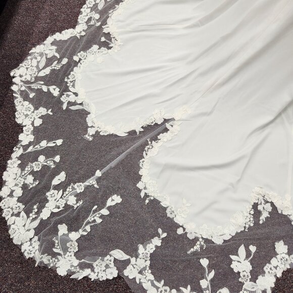 Private Label Bridal Gown Cora Lee Size 6 Ivory Crepe/Lace Wedding Dress - Picture 8 of 9